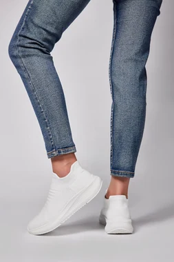 Womens Slip on Walking Shoes Comfort Lightweight Casual Sneakers, view 3
